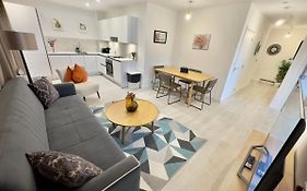 3Bedroom, 2Bathroom, Balcony,Luxury Flat Westfield