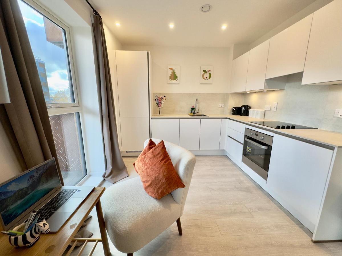 3Bedroom, 2Bathroom, Balcony,Luxury Flat Westfield London Exterior photo
