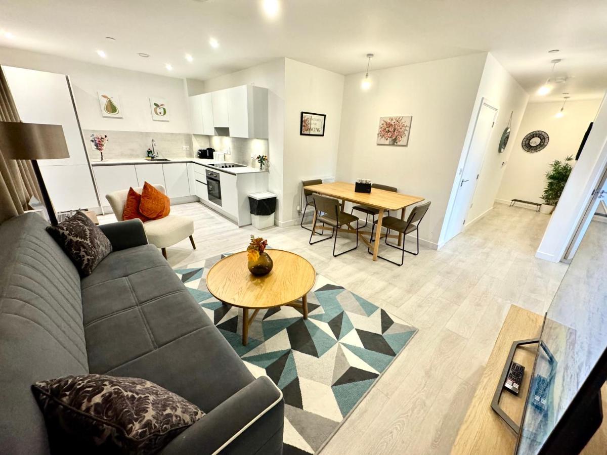 3Bedroom, 2Bathroom, Balcony,Luxury Flat Westfield London Exterior photo