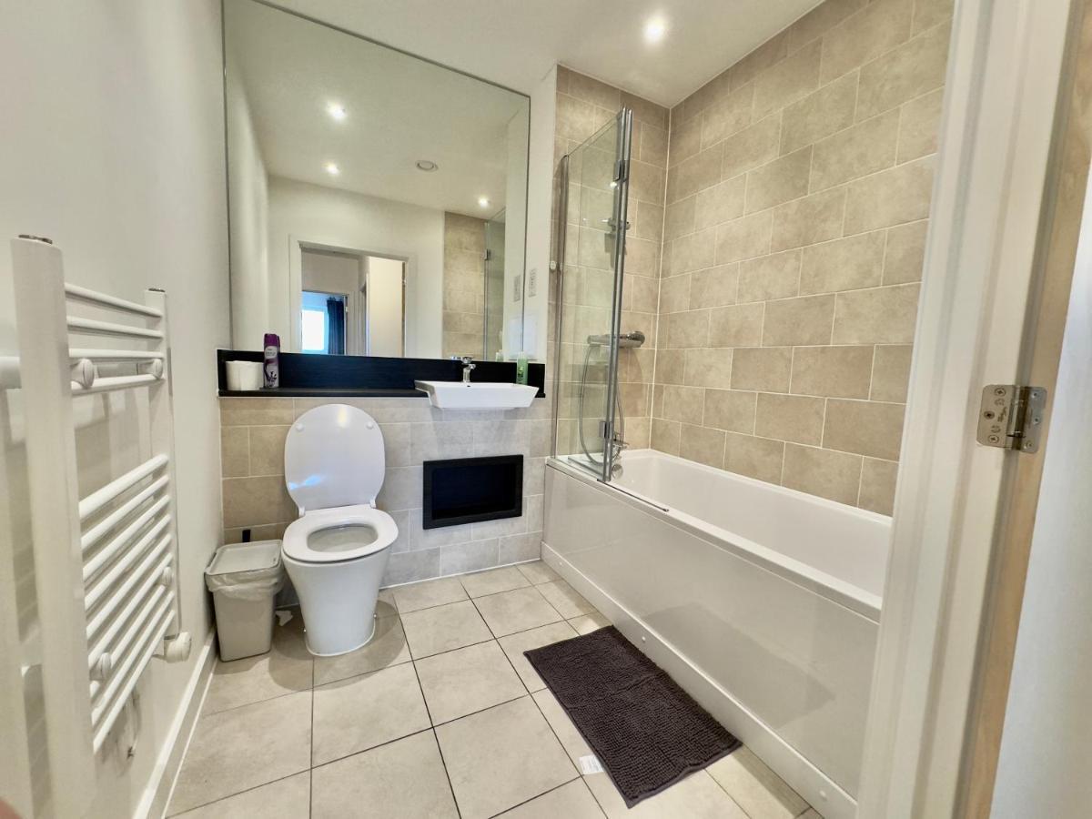 3Bedroom, 2Bathroom, Balcony,Luxury Flat Westfield London Exterior photo