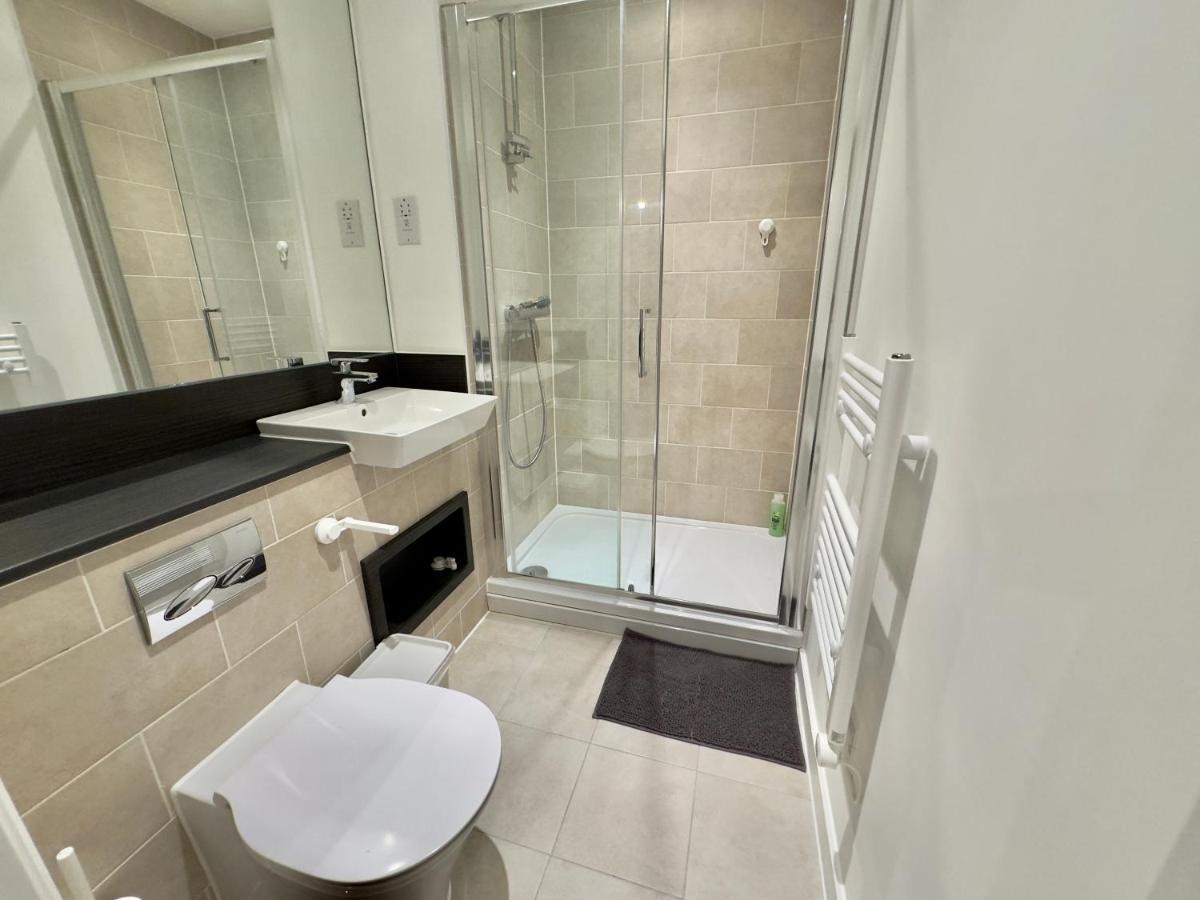 3Bedroom, 2Bathroom, Balcony,Luxury Flat Westfield London Exterior photo