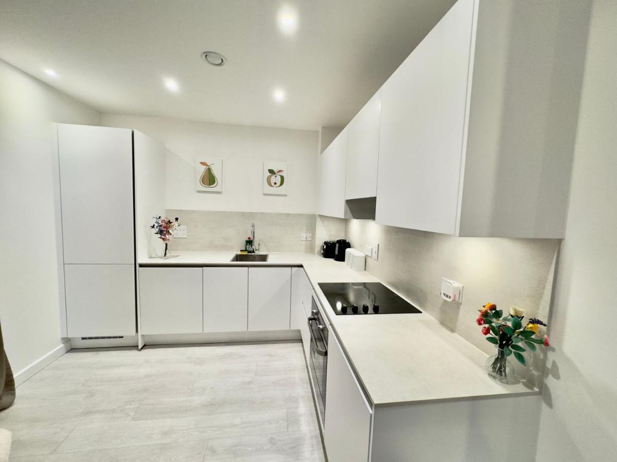3Bedroom, 2Bathroom, Balcony,Luxury Flat Westfield London Exterior photo
