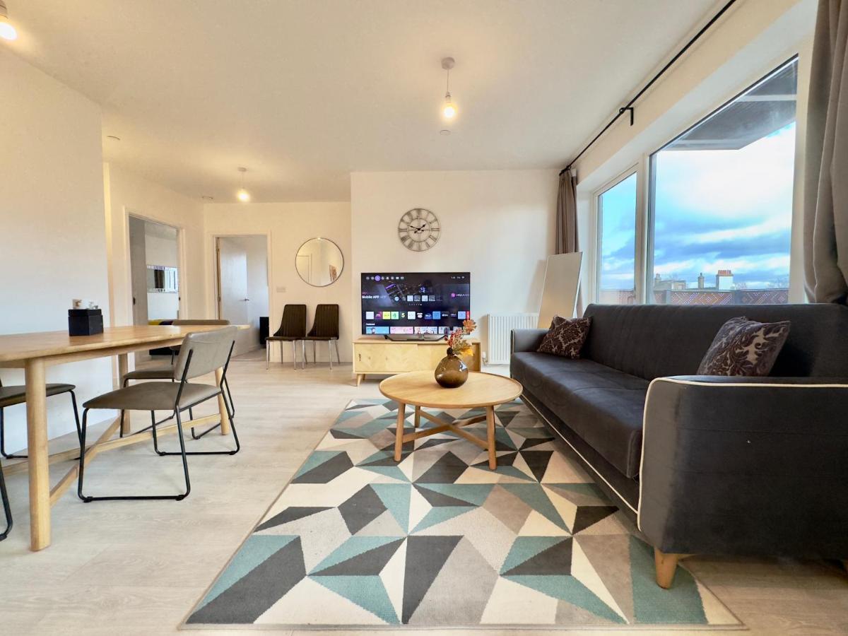 3Bedroom, 2Bathroom, Balcony,Luxury Flat Westfield London Exterior photo
