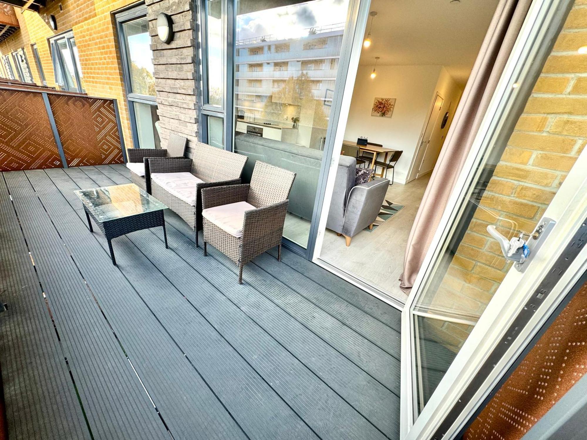 3Bedroom, 2Bathroom, Balcony,Luxury Flat Westfield London Exterior photo